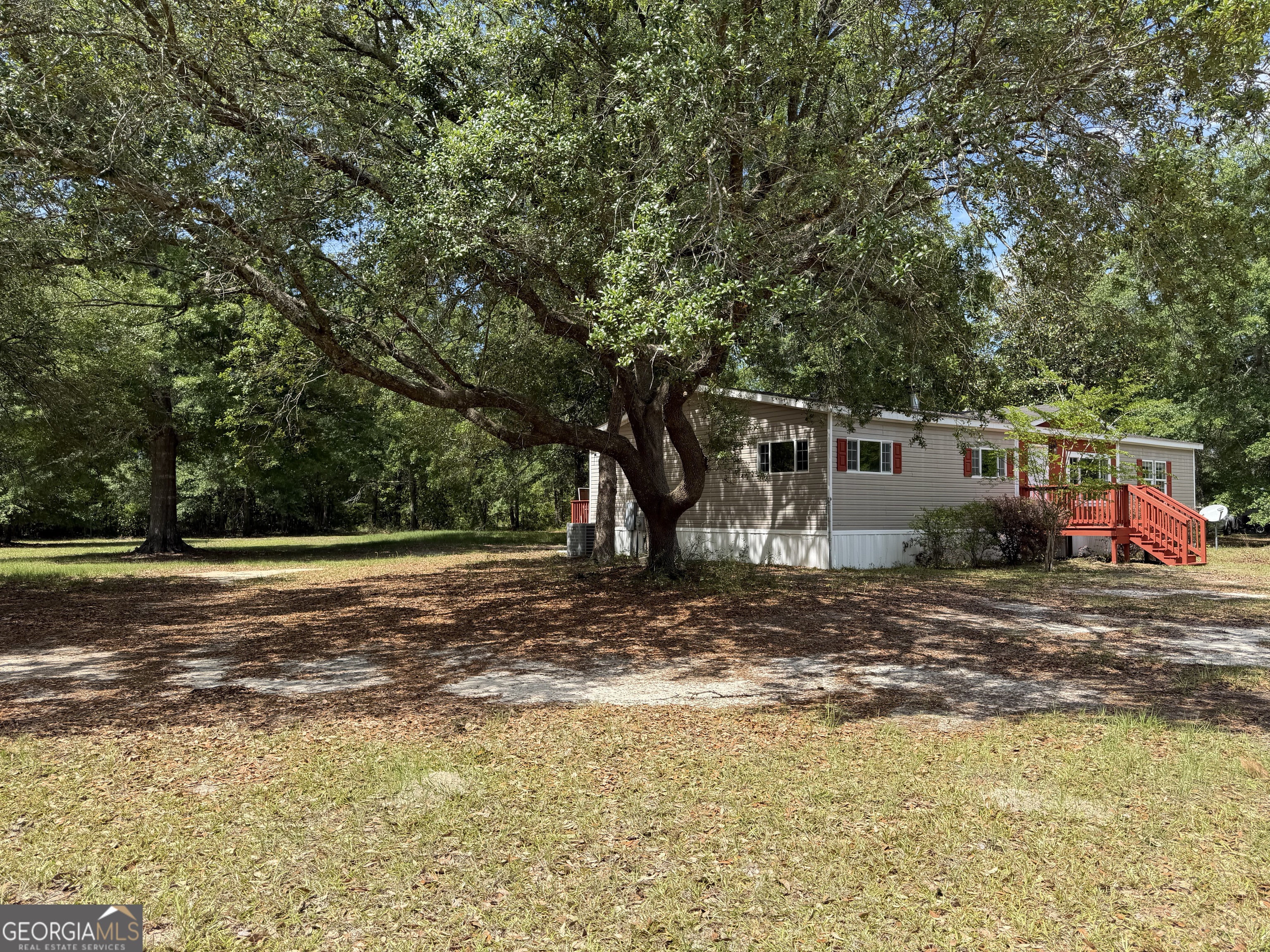 2 Buckboard Trail Jesup GA 31546