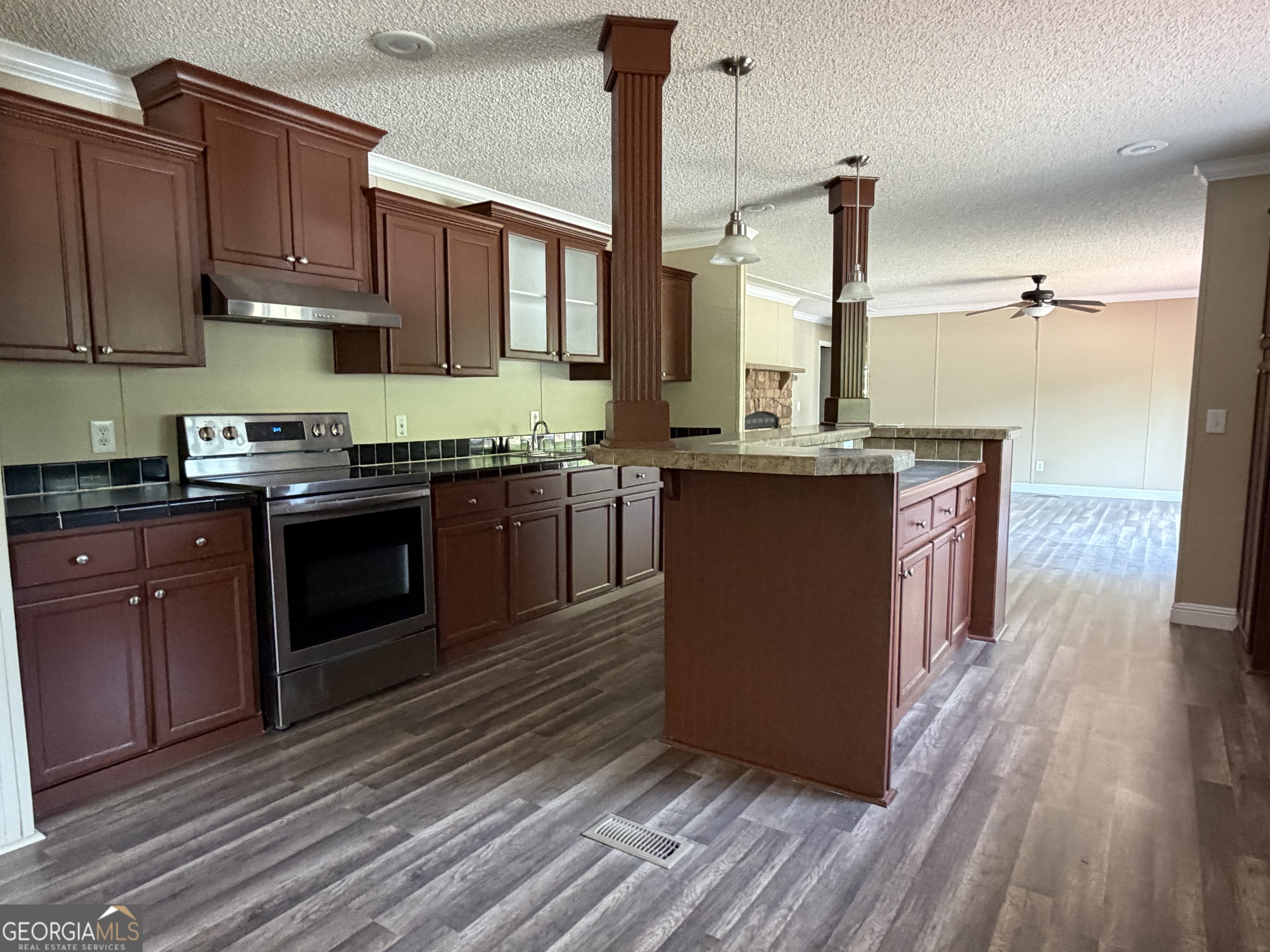 2 Buckboard Trail Jesup GA 31546