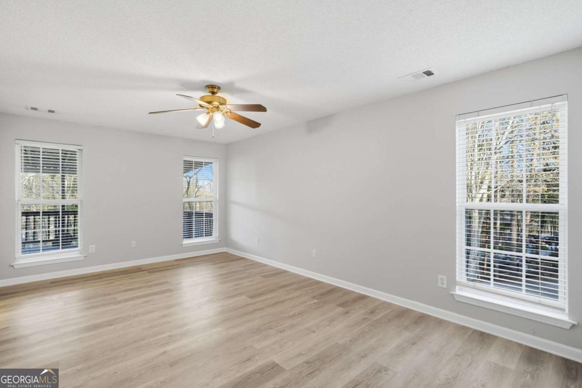 1139 Davis Road W Fairmount GA 30139
