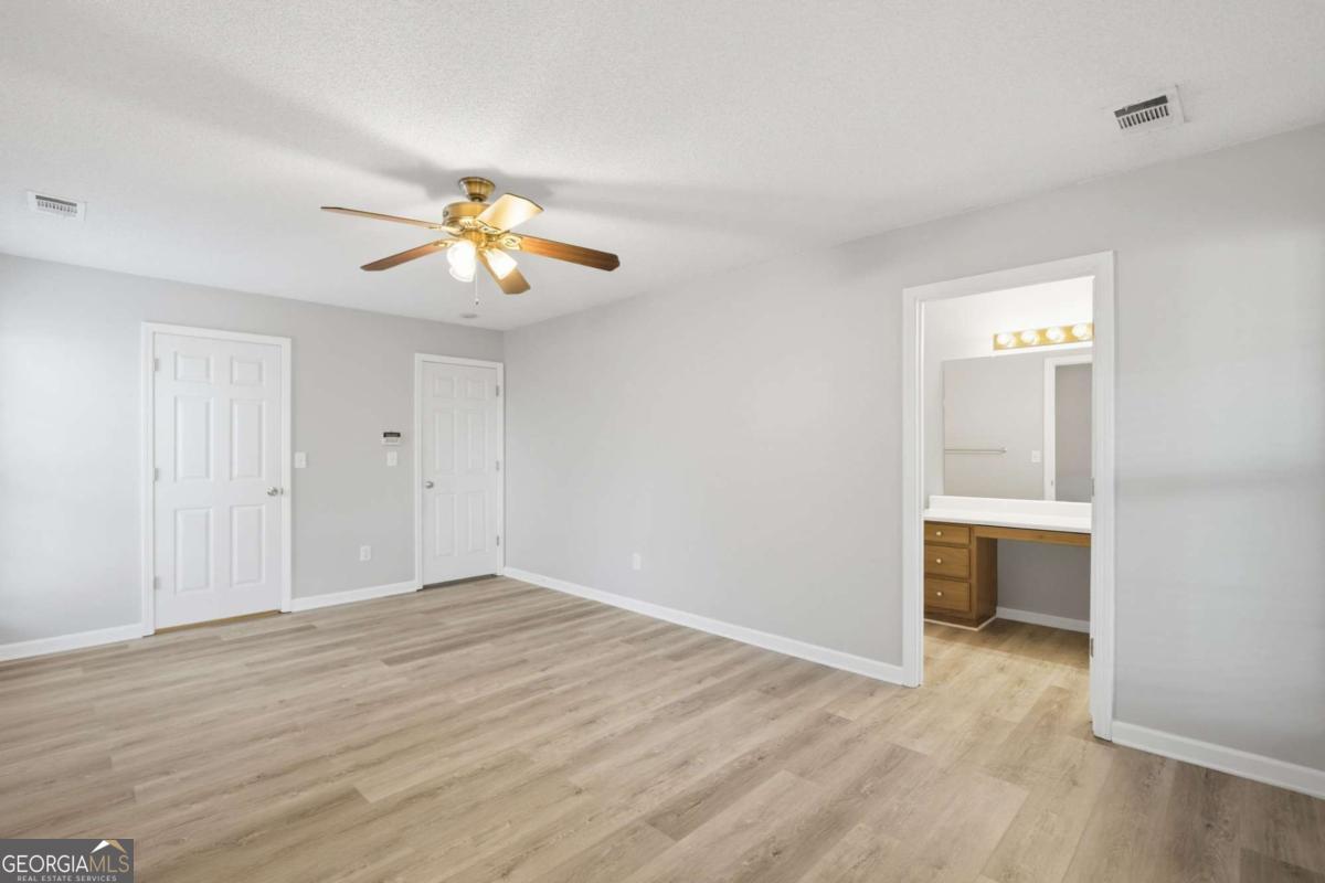 1139 Davis Road W Fairmount GA 30139
