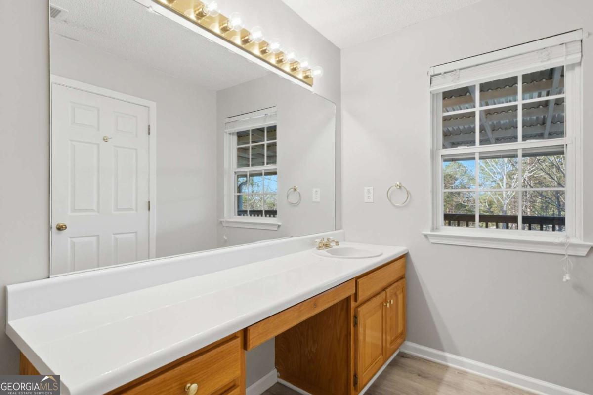 1139 Davis Road W Fairmount GA 30139