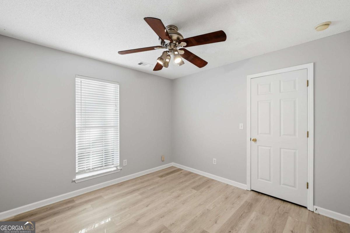 1139 Davis Road W Fairmount GA 30139