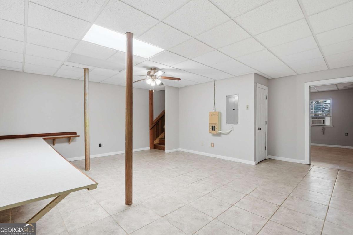 1139 Davis Road W Fairmount GA 30139