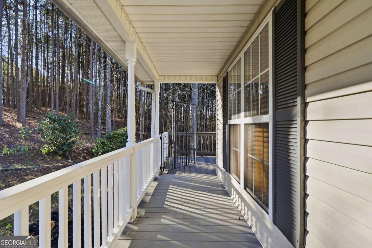 1139 Davis Road W Fairmount GA 30139