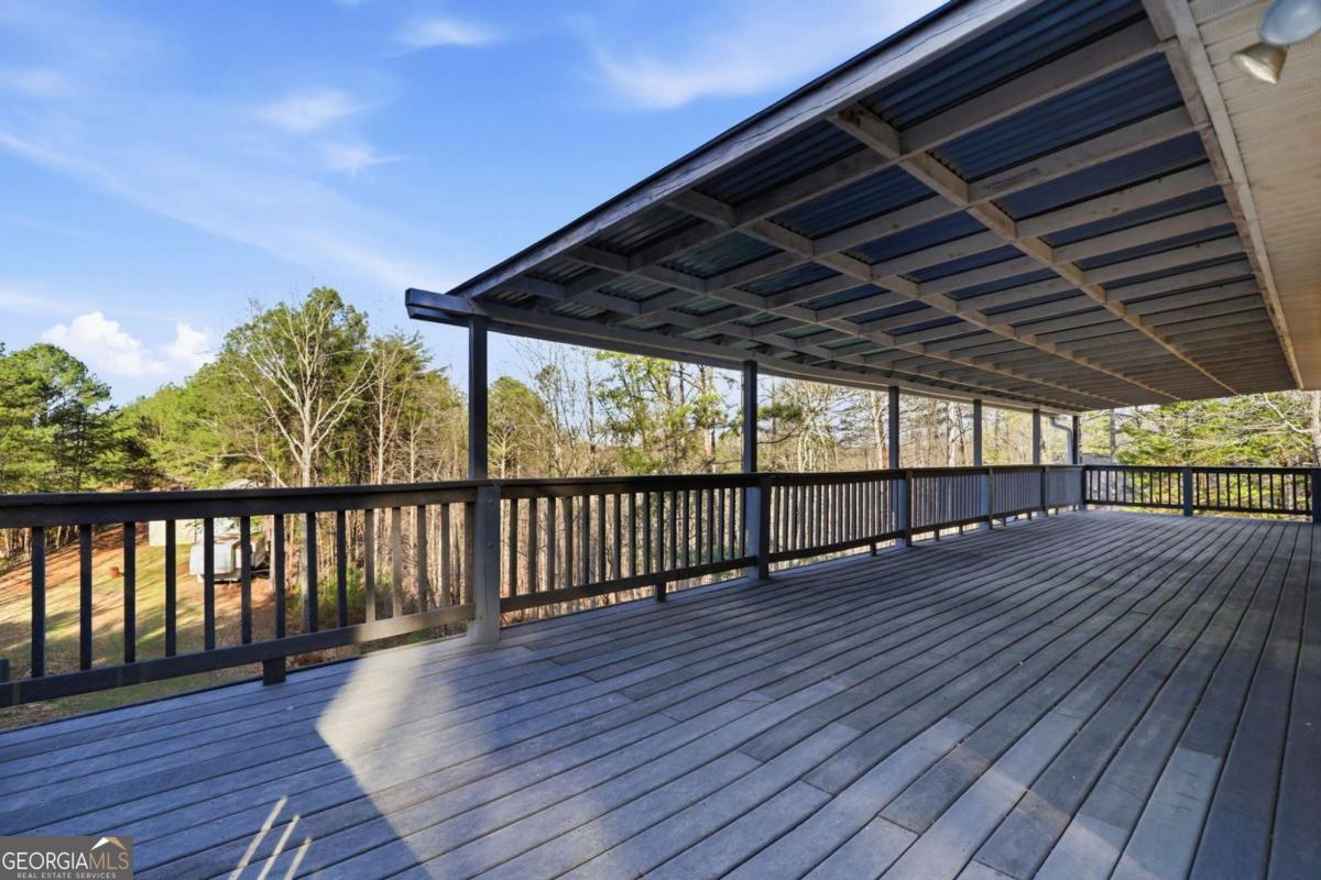 1139 Davis Road W Fairmount GA 30139