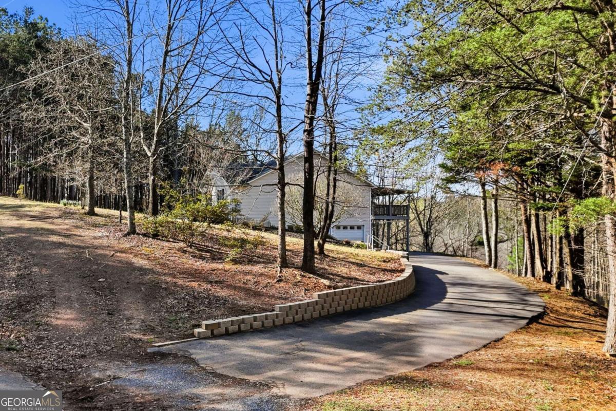 1139 Davis Road W Fairmount GA 30139