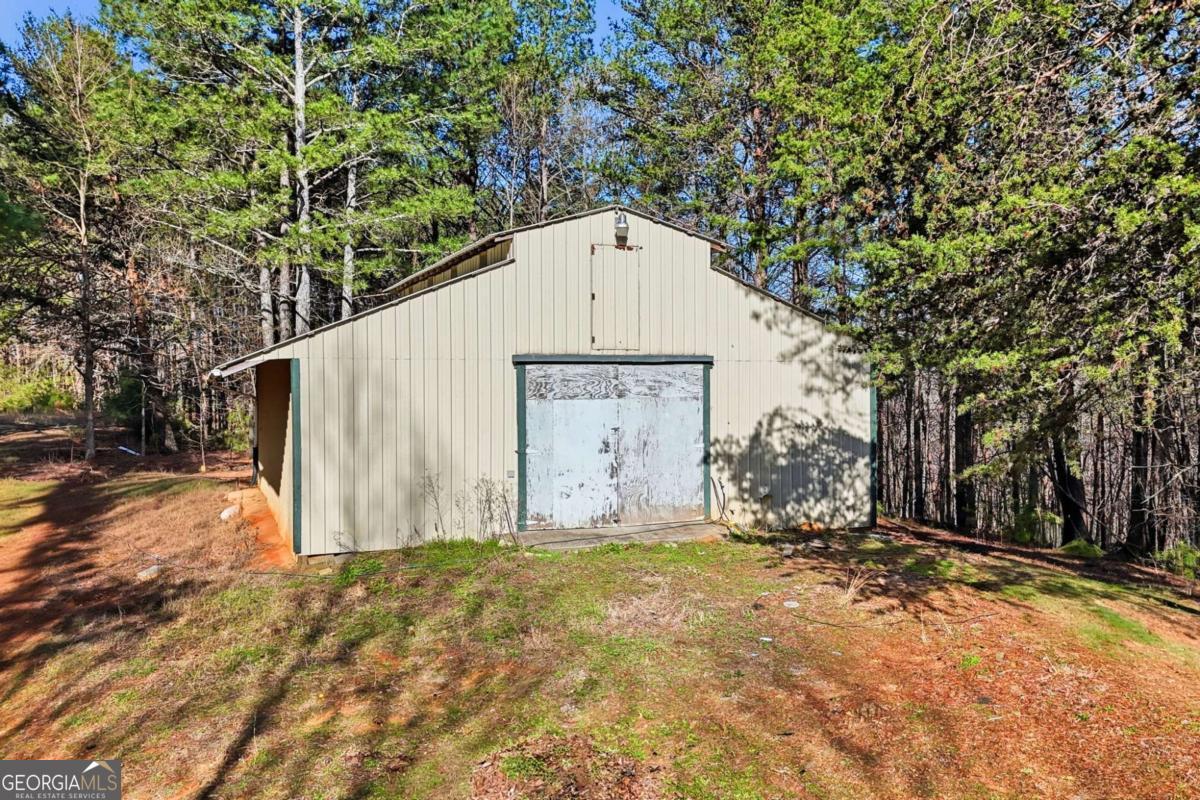 1139 Davis Road W Fairmount GA 30139