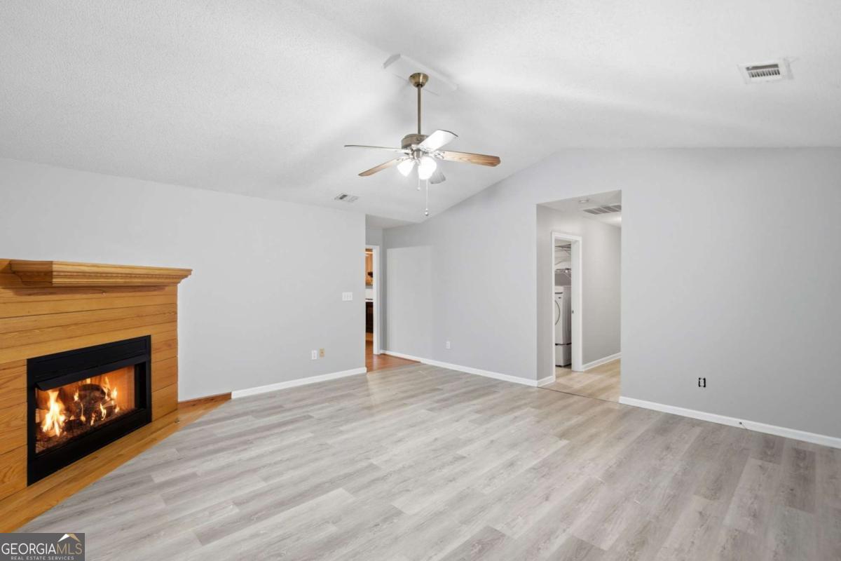 1139 Davis Road W Fairmount GA 30139