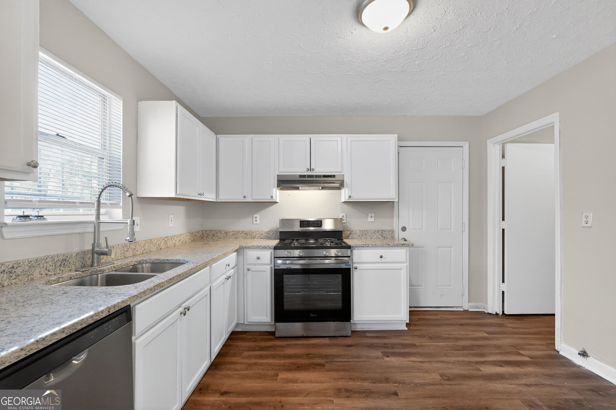 826 Greenhedge Way Stone Mountain GA 30088