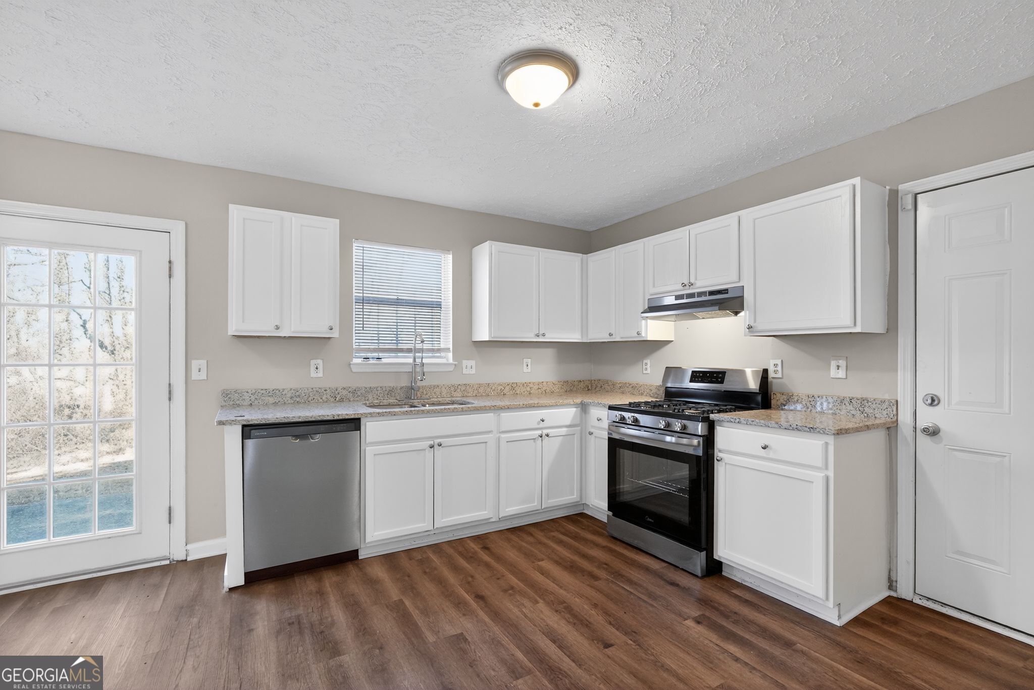 826 Greenhedge Way Stone Mountain GA 30088