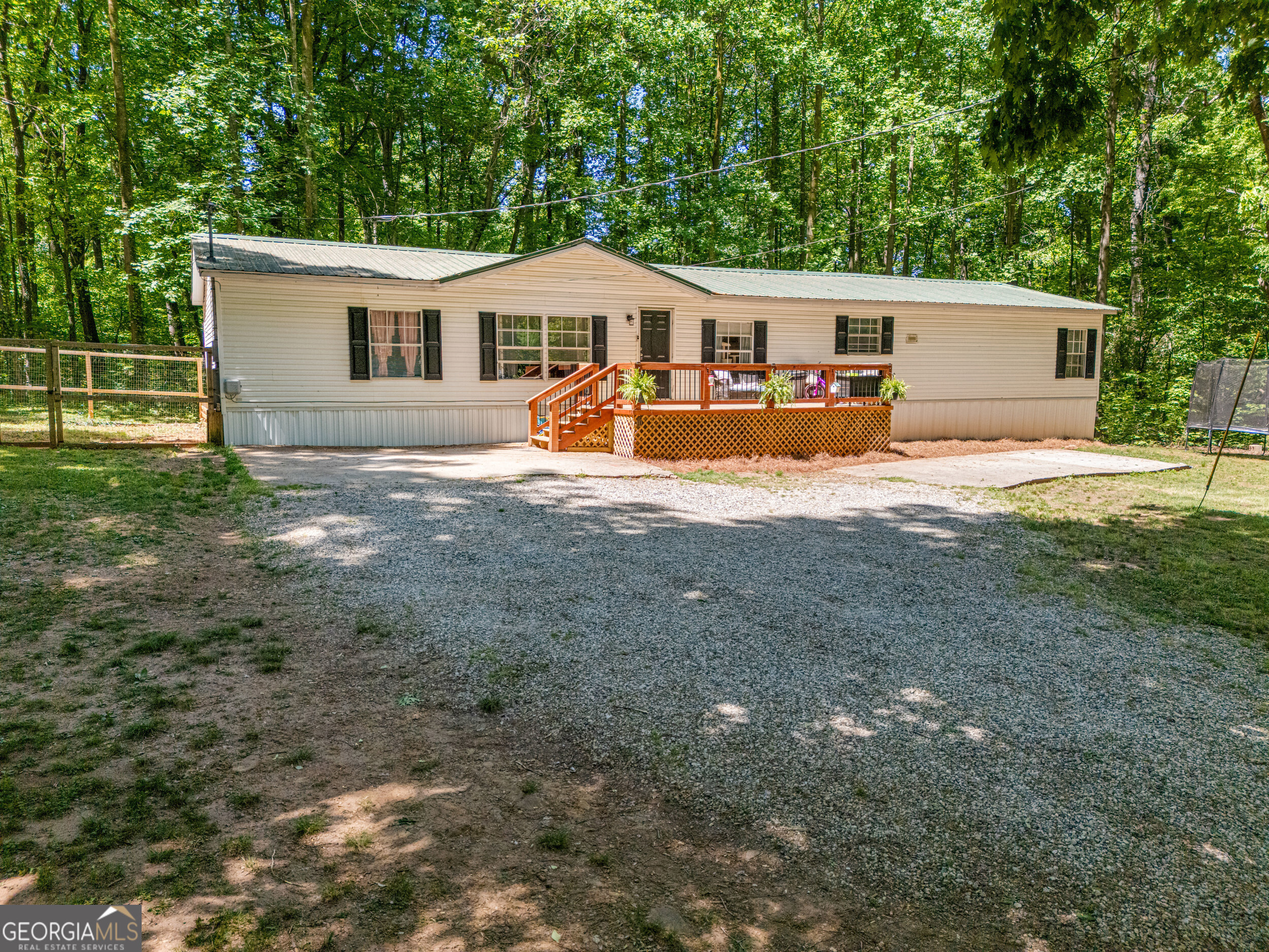553 Pleasant Acres Drive Maysville GA 30558