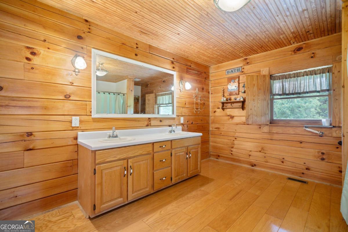 315 Woody Road NW Adairsville GA 30103
