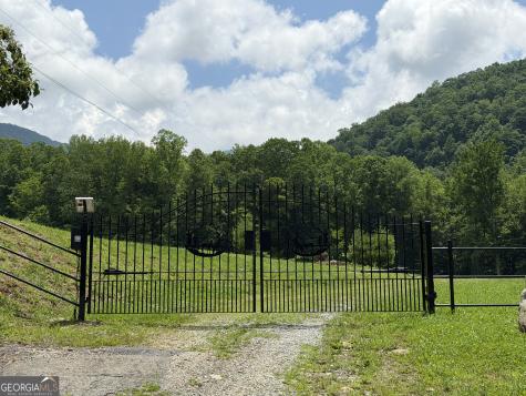 1449 Muskrat Creek Road Hayesville NC 28904