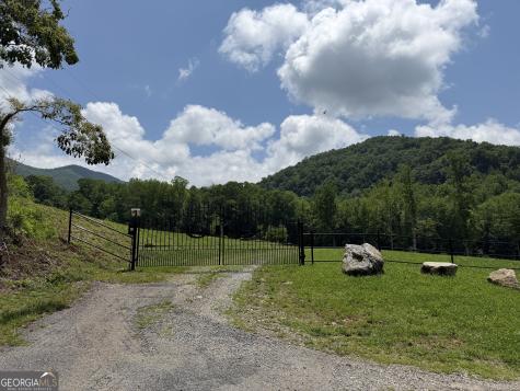 1449 Muskrat Creek Road Hayesville NC 28904