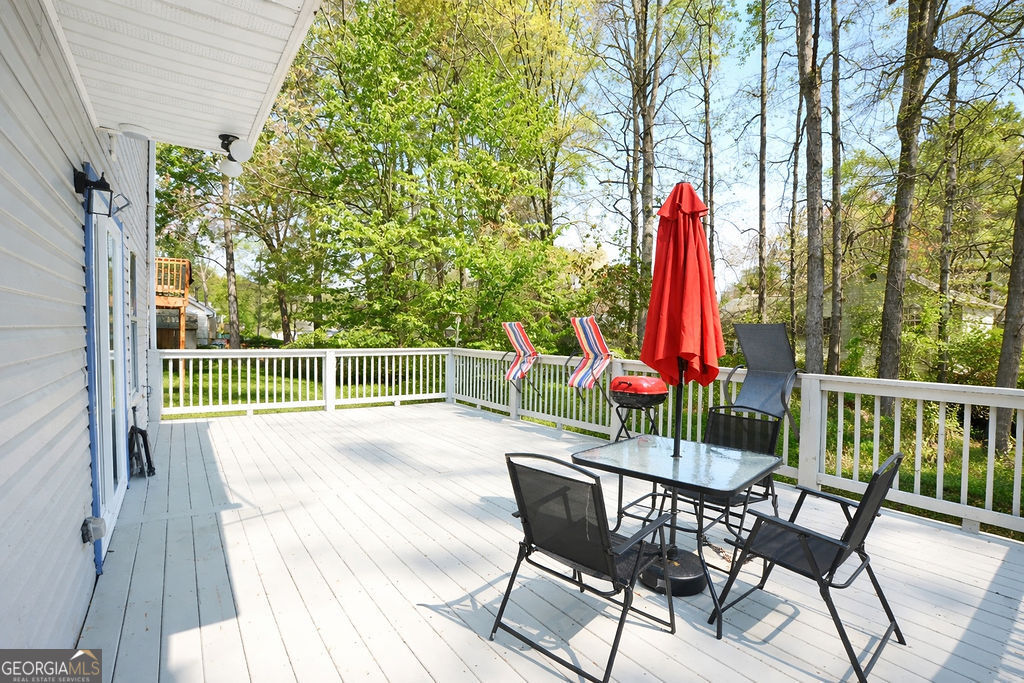 2284 Cypress Point Way Lithonia GA 30058