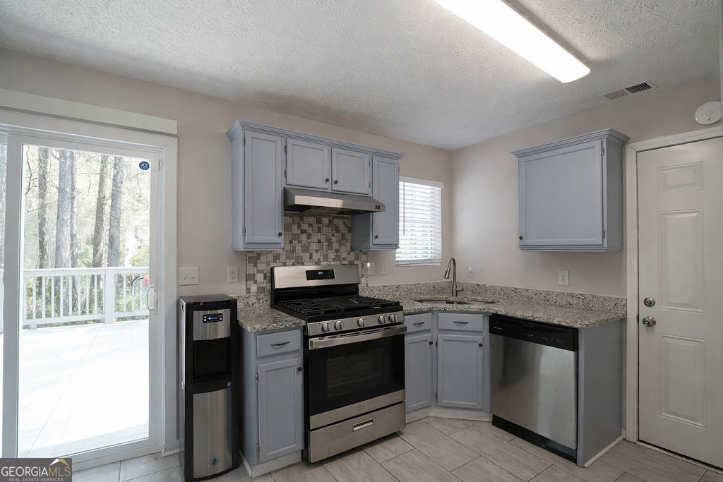 2284 Cypress Point Way Lithonia GA 30058