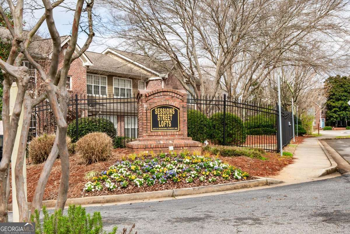 445 N Sessions Street NW Marietta GA 30060
