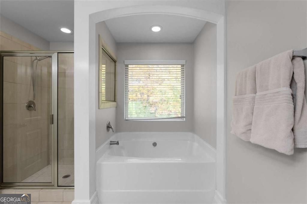4142 Woodland Park Drive Atlanta GA 30331