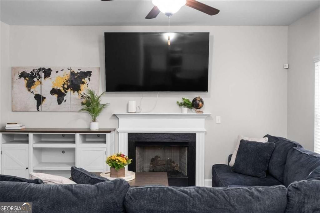 4142 Woodland Park Drive Atlanta GA 30331