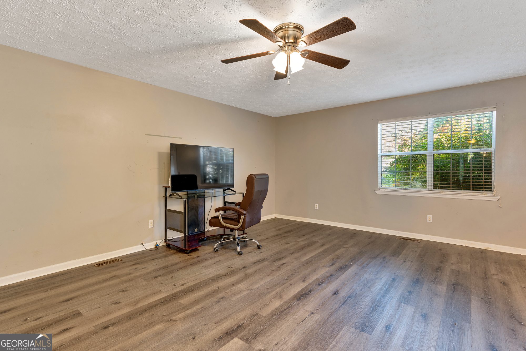 15 Brutis Drive Rock Spring GA 30739