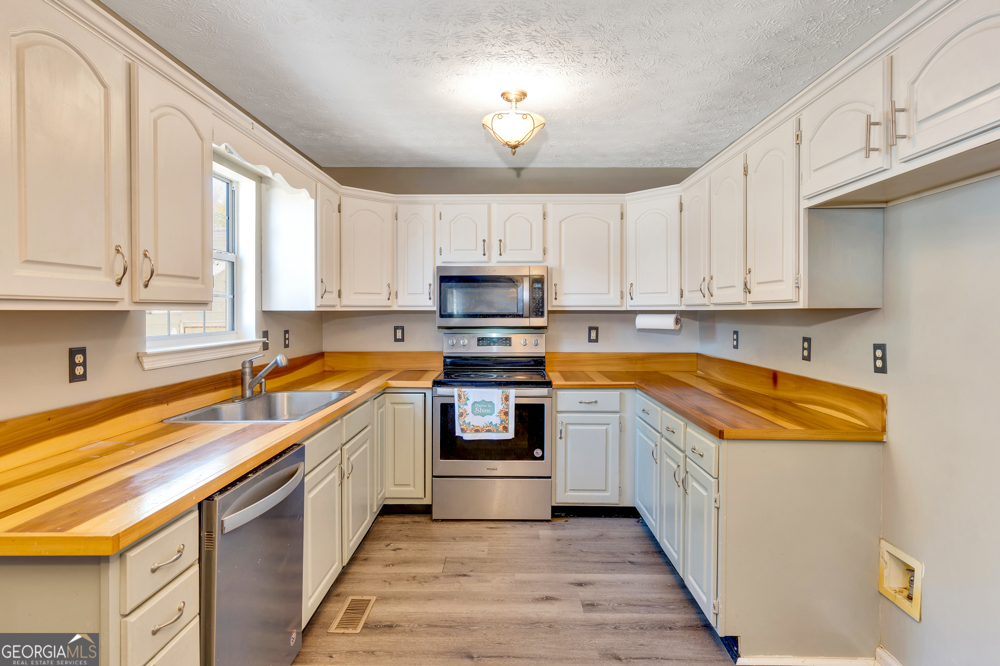 15 Brutis Drive Rock Spring GA 30739