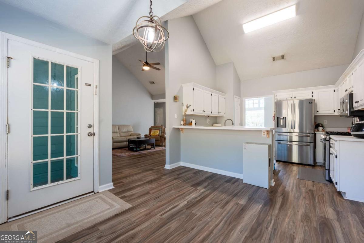 727 Eight Point Court Suwanee GA 30024
