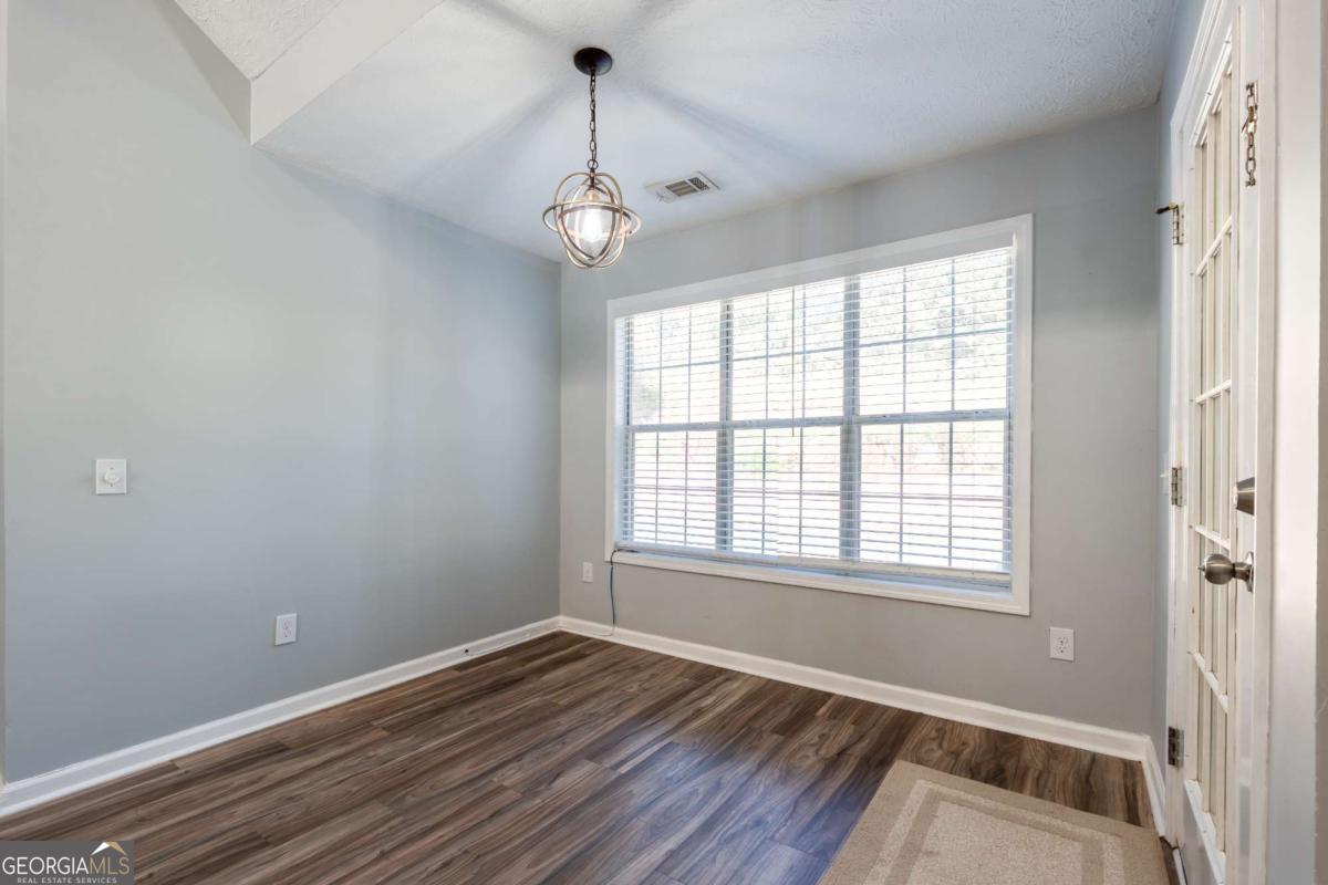 727 Eight Point Court Suwanee GA 30024