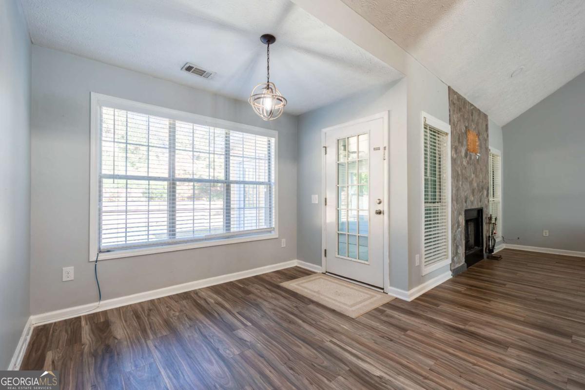 727 Eight Point Court Suwanee GA 30024