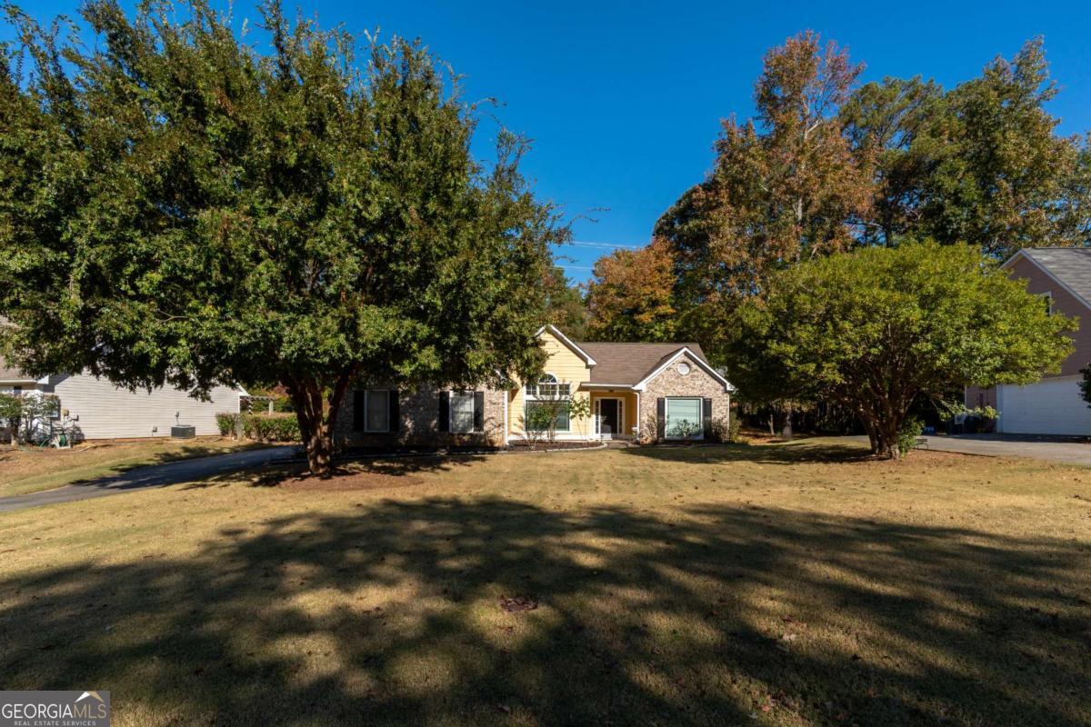 727 Eight Point Court Suwanee GA 30024