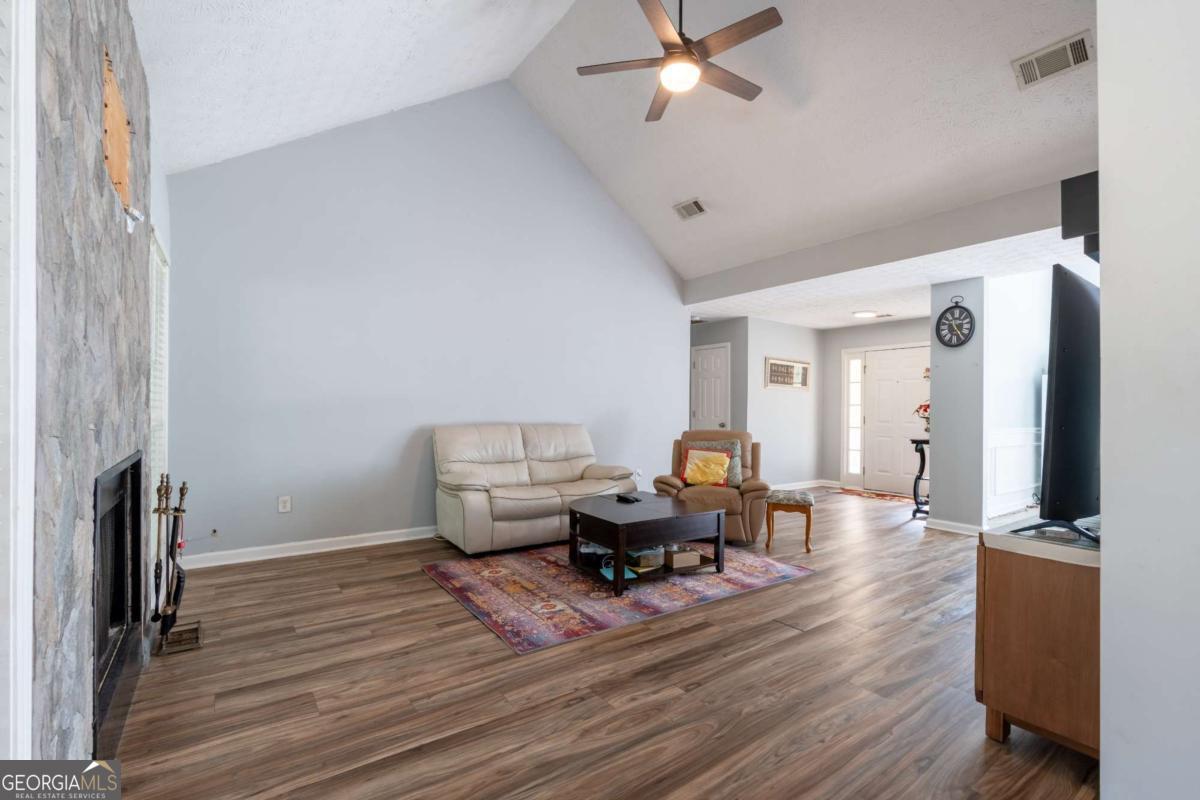 727 Eight Point Court Suwanee GA 30024