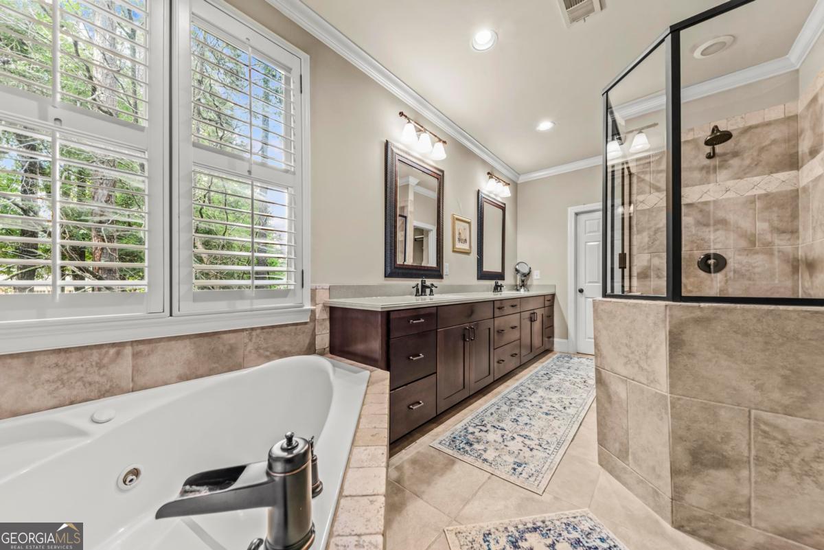 1020 Colonial Court Greensboro GA 30642