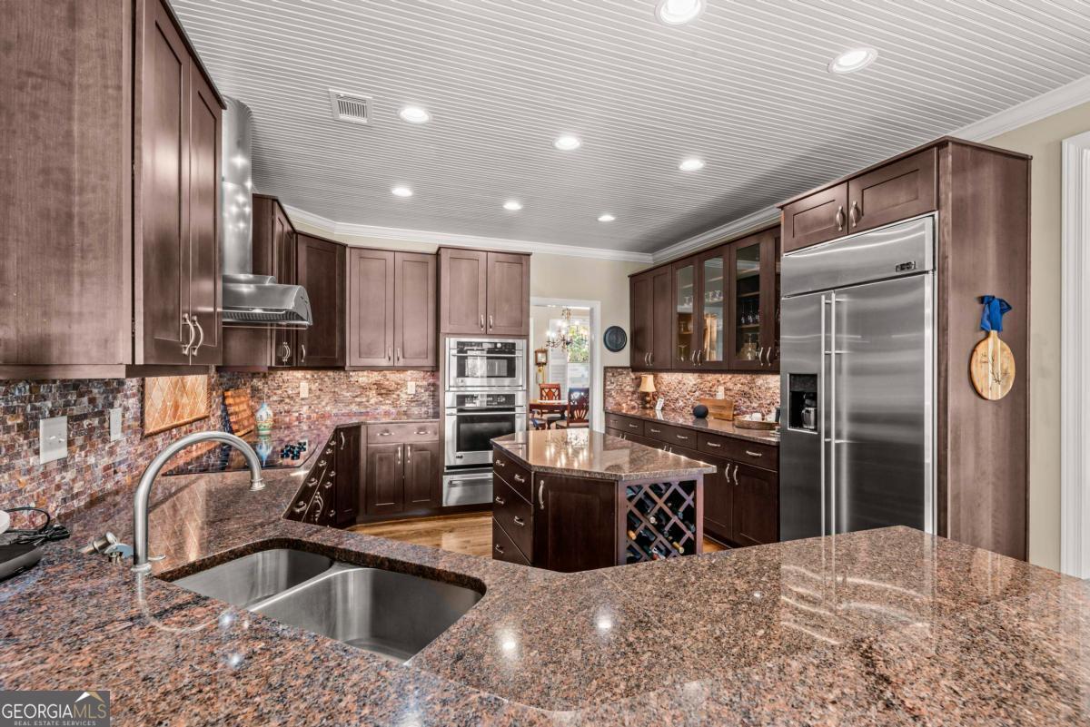 1020 Colonial Court Greensboro GA 30642