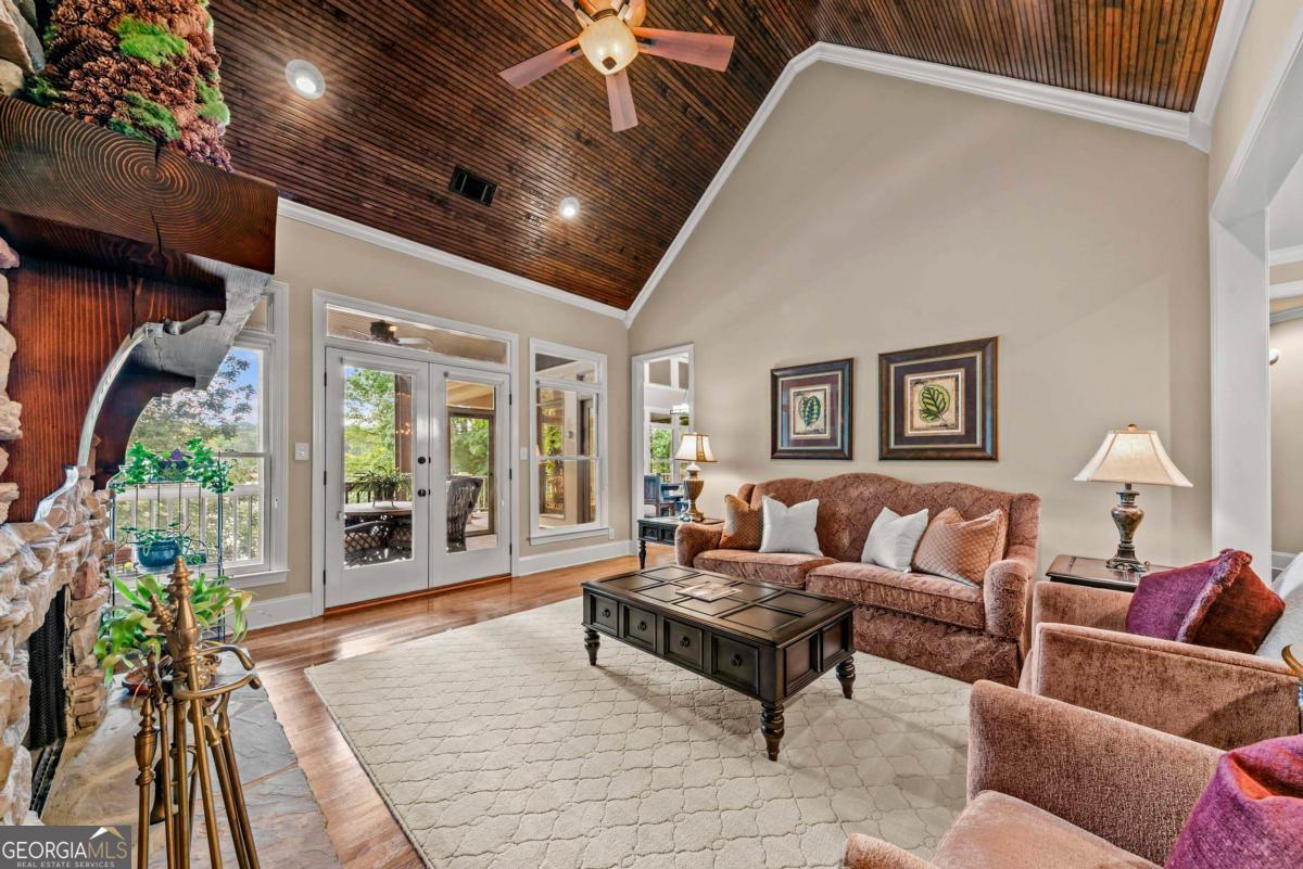 1020 Colonial Court Greensboro GA 30642