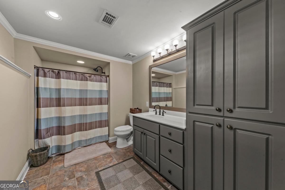 1020 Colonial Court Greensboro GA 30642