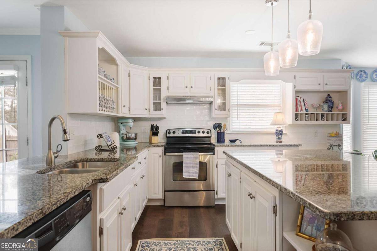 6011 Fairlong Court NW Acworth GA 30101