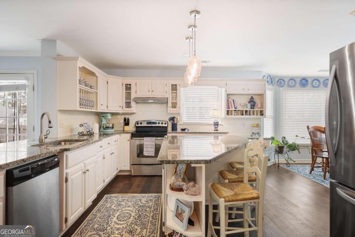 6011 Fairlong Court NW Acworth GA 30101
