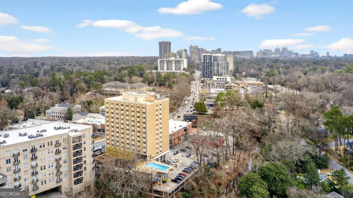 2285 Peachtree Road Atlanta GA 30309