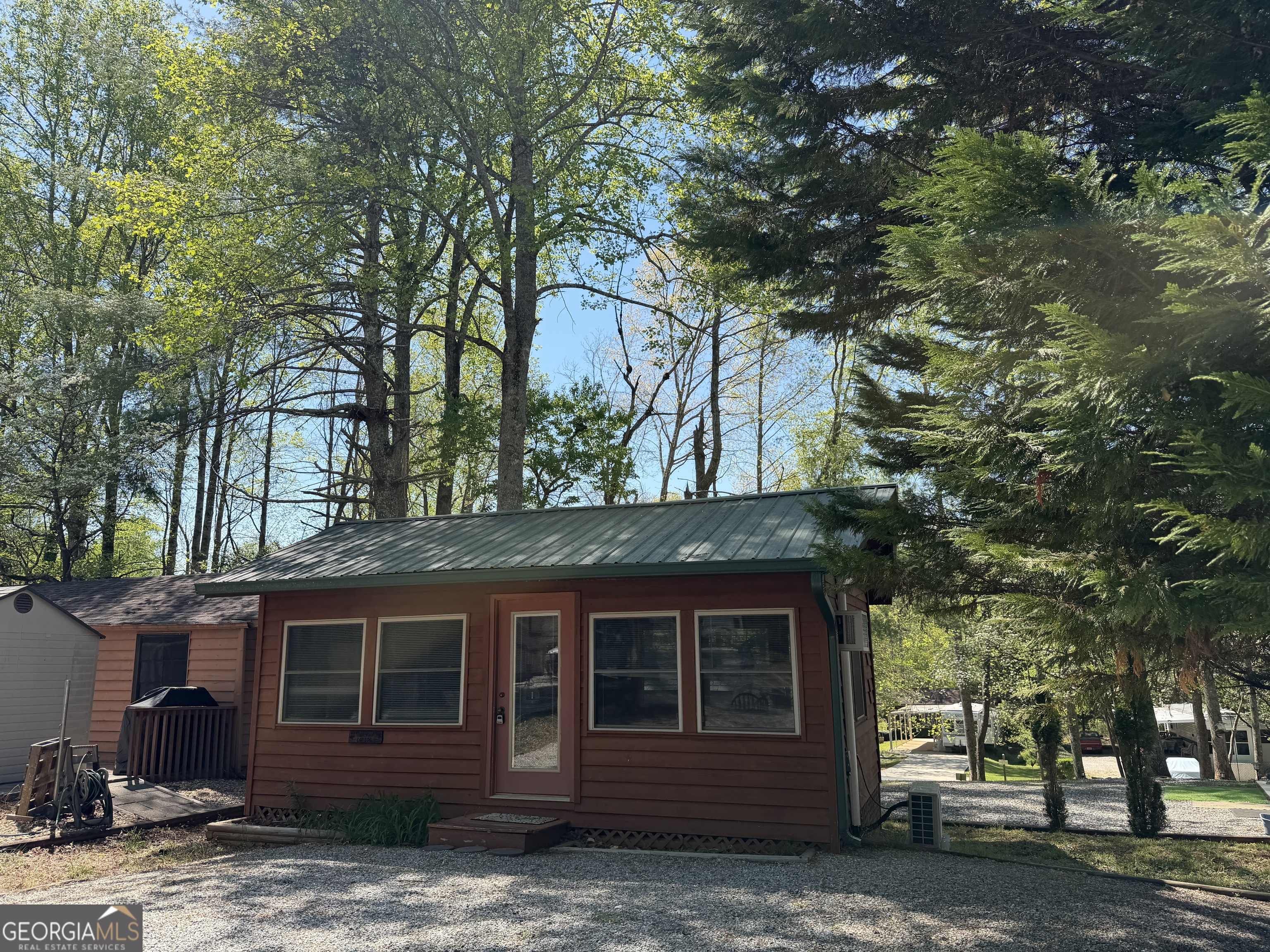 111 Maple Wood Lane Cleveland GA 30528