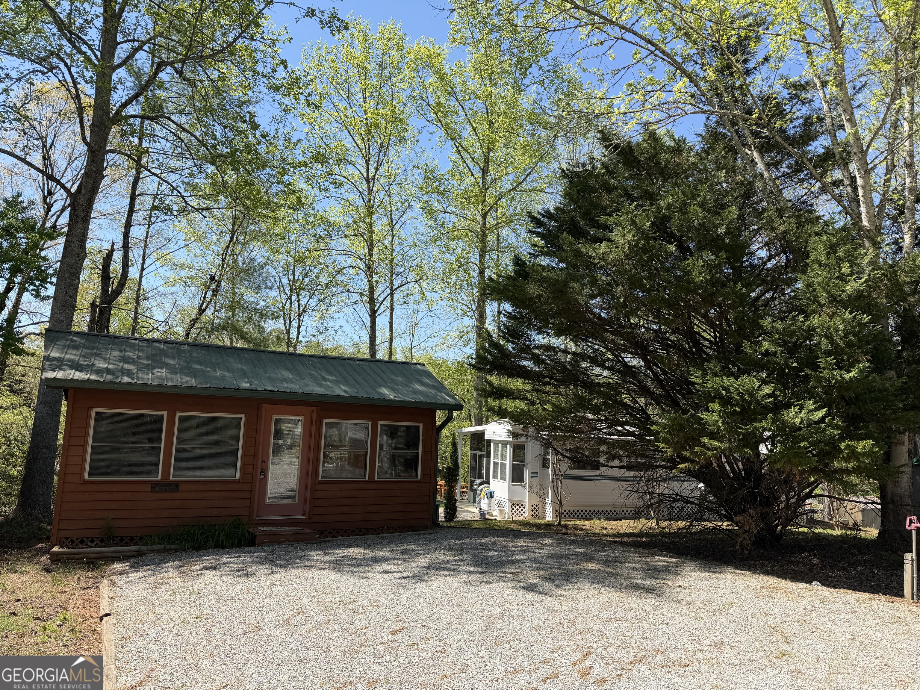 111 Maple Wood Lane Cleveland GA 30528