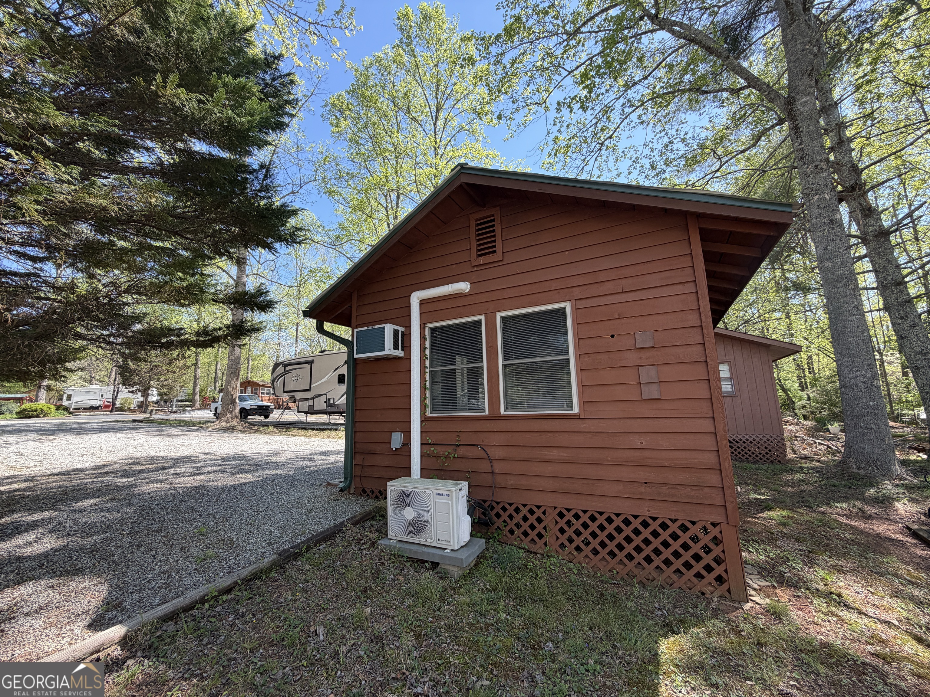 111 Maple Wood Lane Cleveland GA 30528