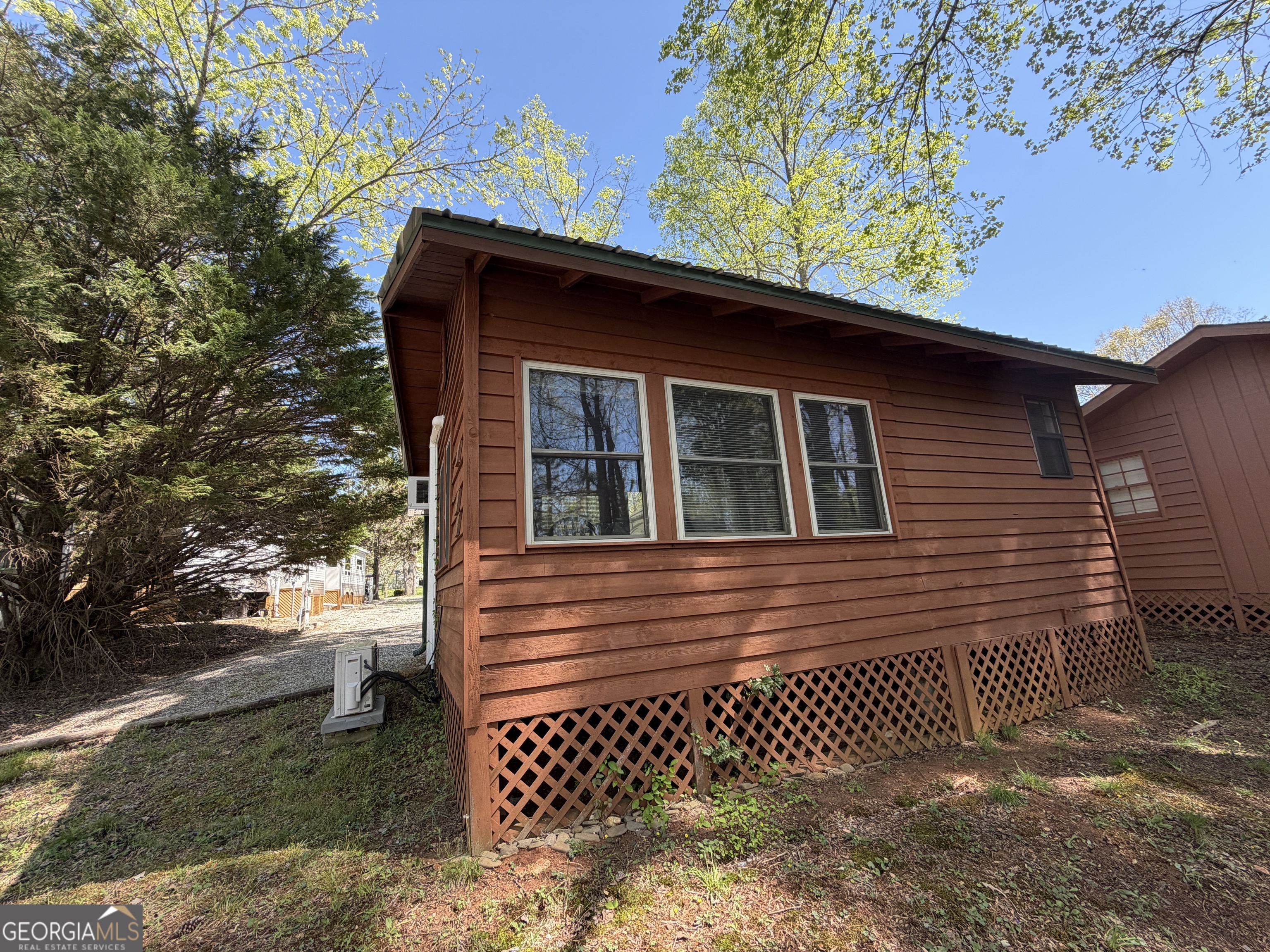111 Maple Wood Lane Cleveland GA 30528