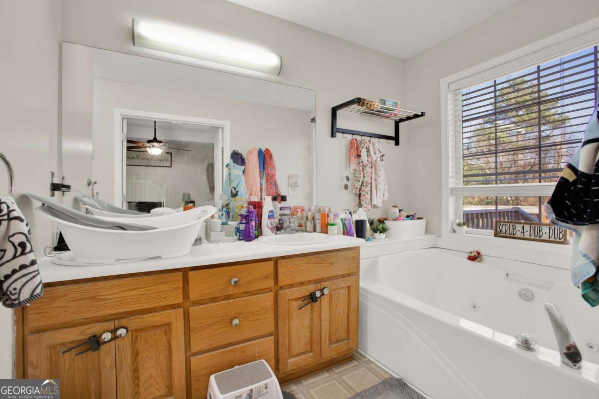 101 Twin Oaks Drive Calhoun GA 30701