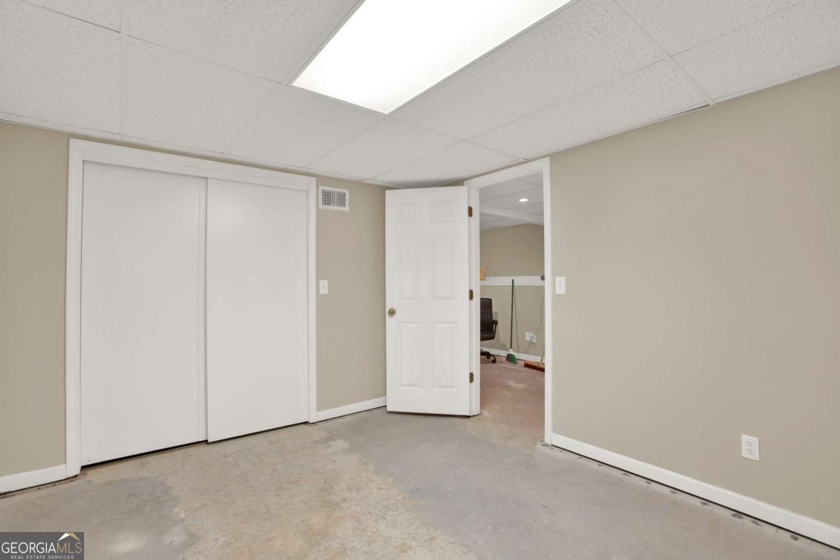 101 Twin Oaks Drive Calhoun GA 30701
