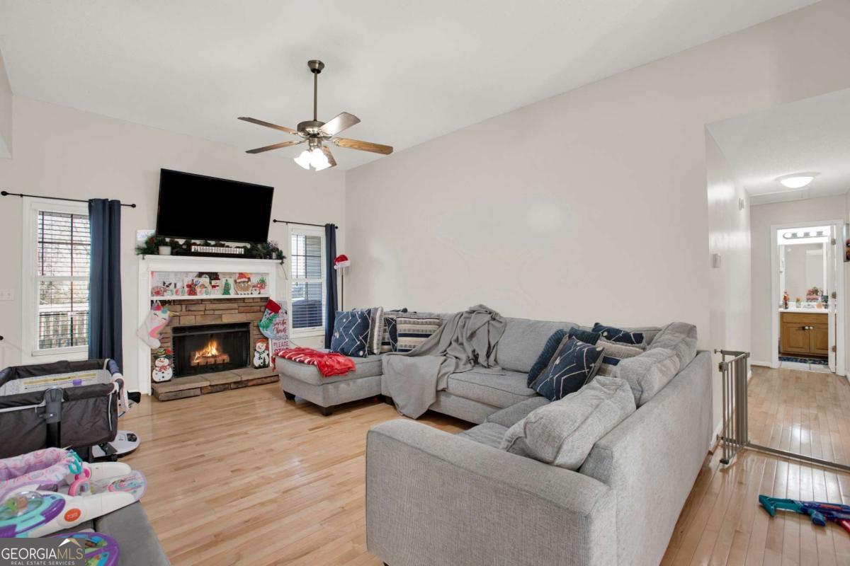101 Twin Oaks Drive Calhoun GA 30701