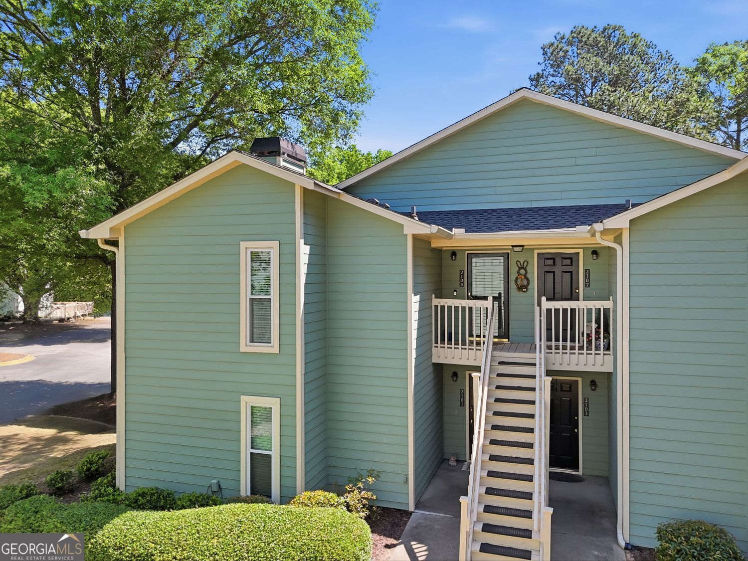 2105 Canyon Point Circle Roswell GA 30076