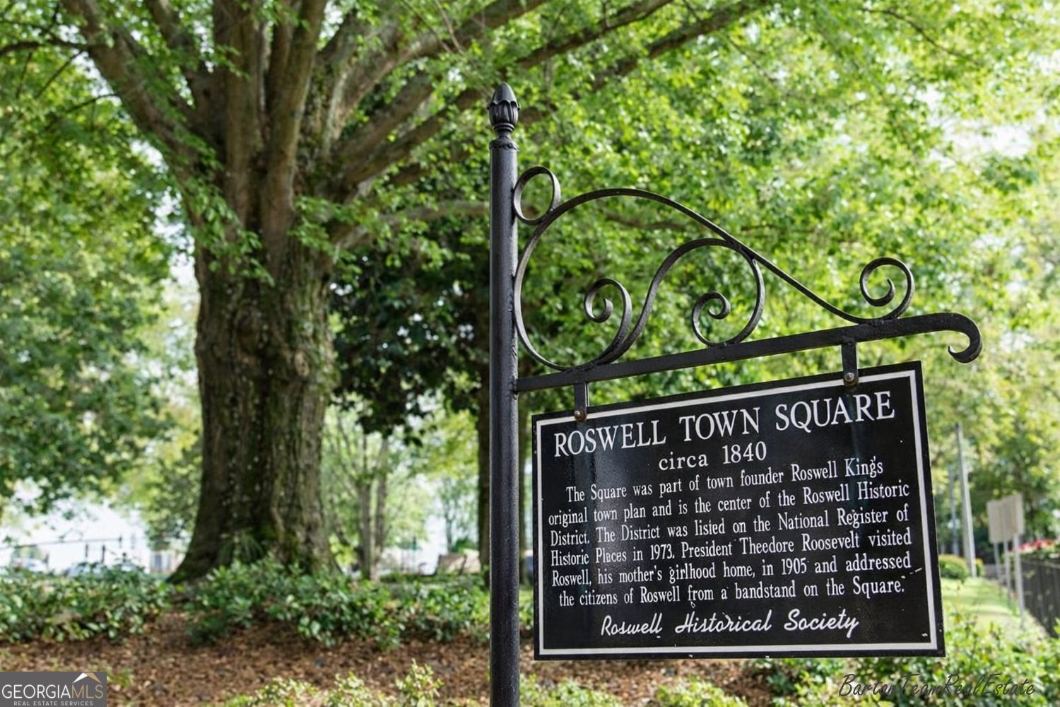 2105 Canyon Point Circle Roswell GA 30076