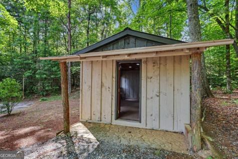 172 Fred Henry Lane Clayton GA 30525