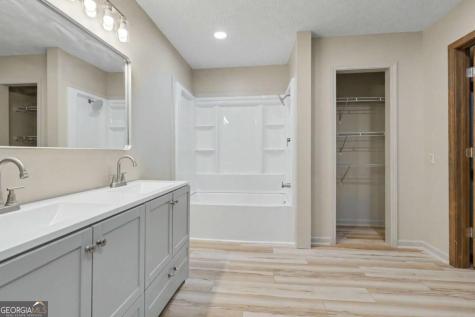 172 Fred Henry Lane Clayton GA 30525