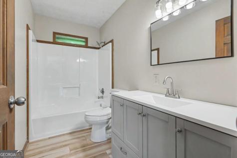 172 Fred Henry Lane Clayton GA 30525