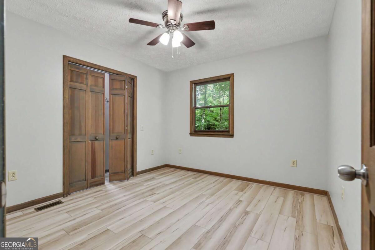 172 Fred Henry Lane Clayton GA 30525